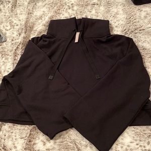 ATHLETA CROP SWEATSHIRT